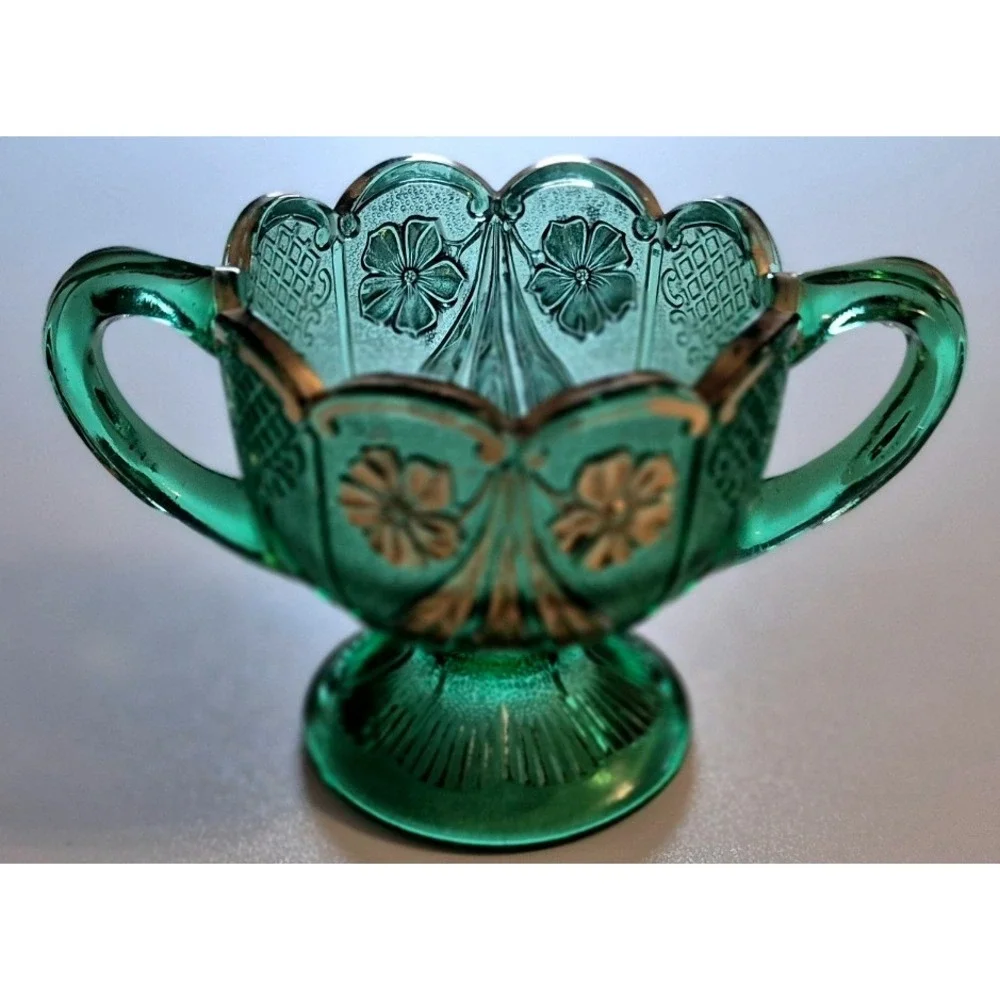 Vintage Emerald   Depression Glass Bowl Gold Trim Floral Double‎ Handle Footed